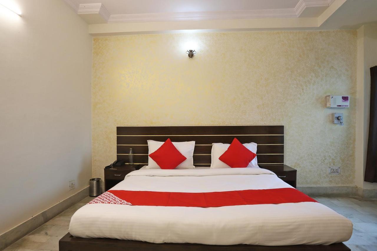 Oyo Flagship 76697 Hotel Park Awadh Lucknow Exteriör bild