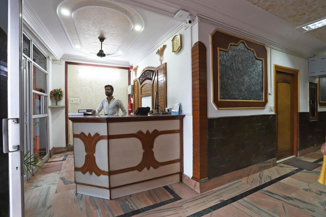 Oyo Flagship 76697 Hotel Park Awadh Lucknow Exteriör bild