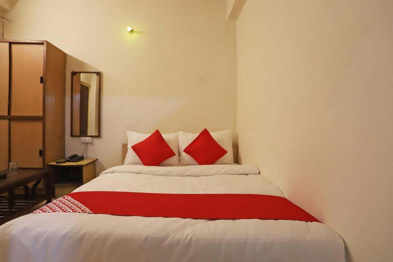 Oyo Flagship 76697 Hotel Park Awadh Lucknow Exteriör bild